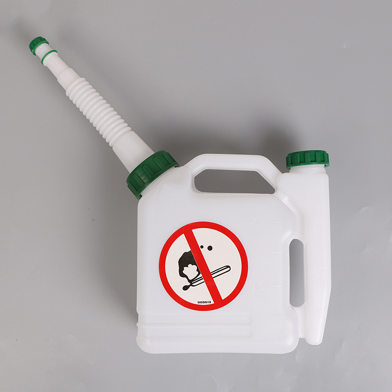 新しいセール 1PC チェーンソー 1.5L 25:1/50 - Gardening Tools For Sale のレビューと価格